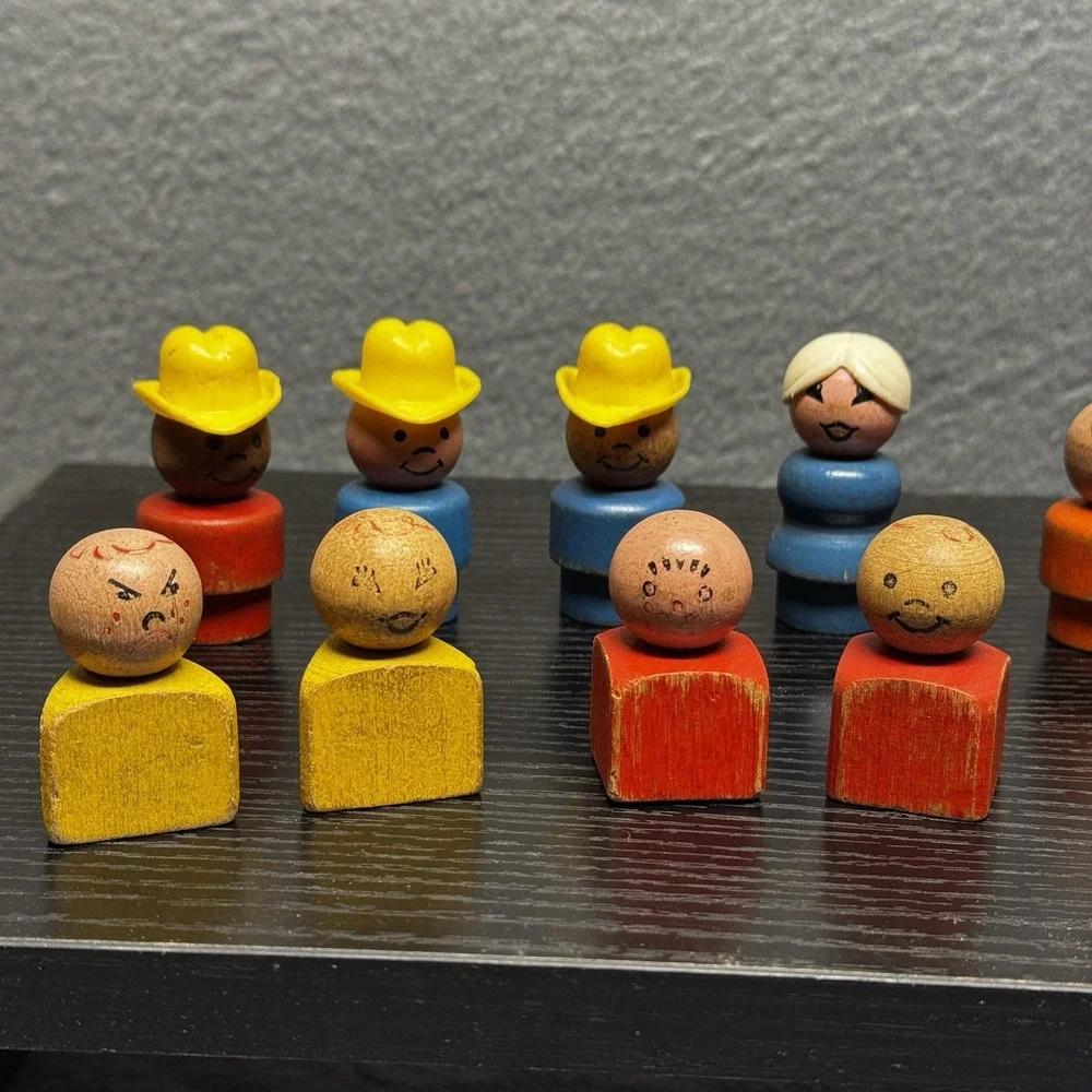 Lot of 16 Vintage Fisher Price Little People - Rare All Wood